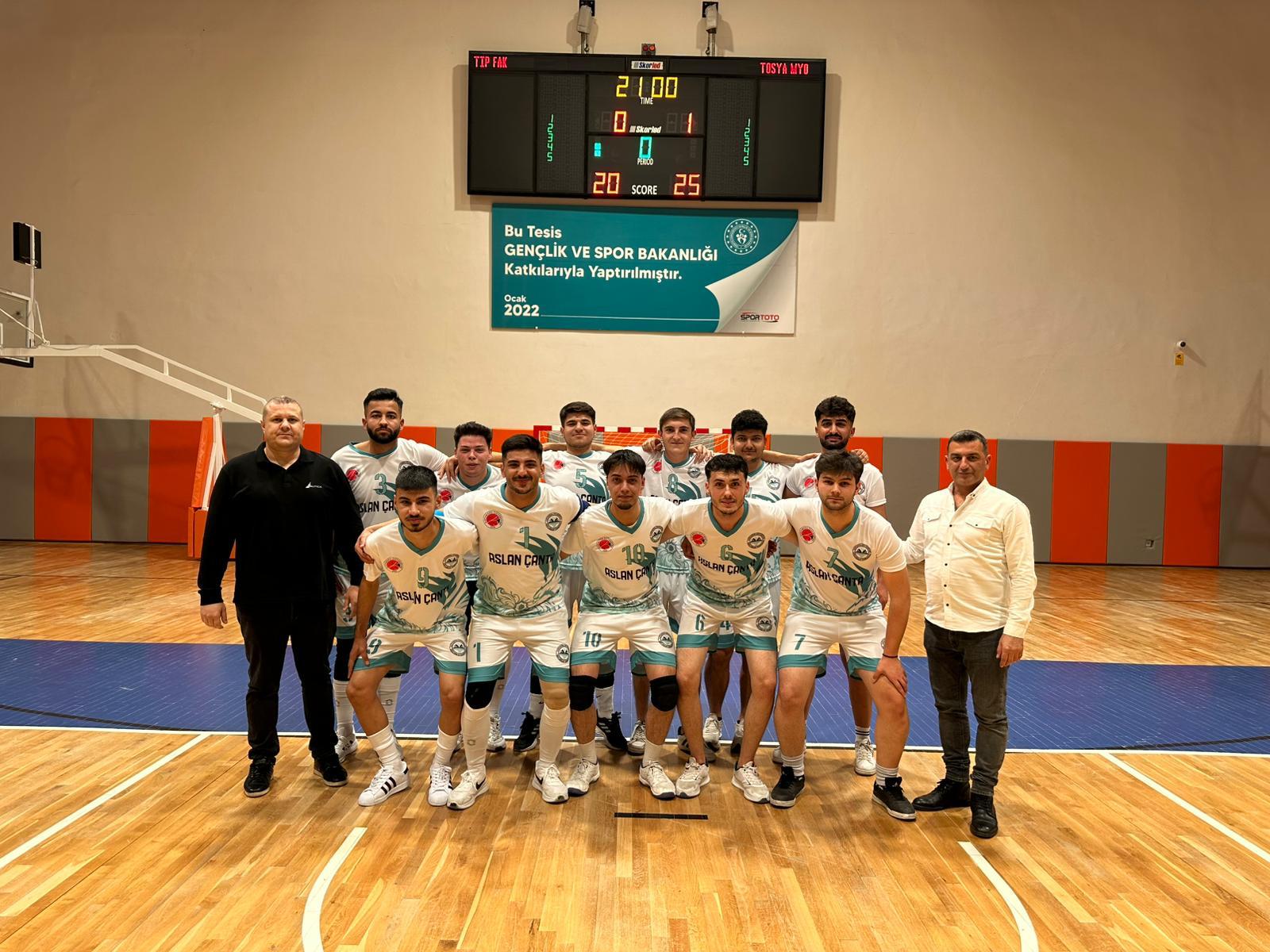 Erkek Voleybol Takımımızdan 2-0’lık Galibiyet