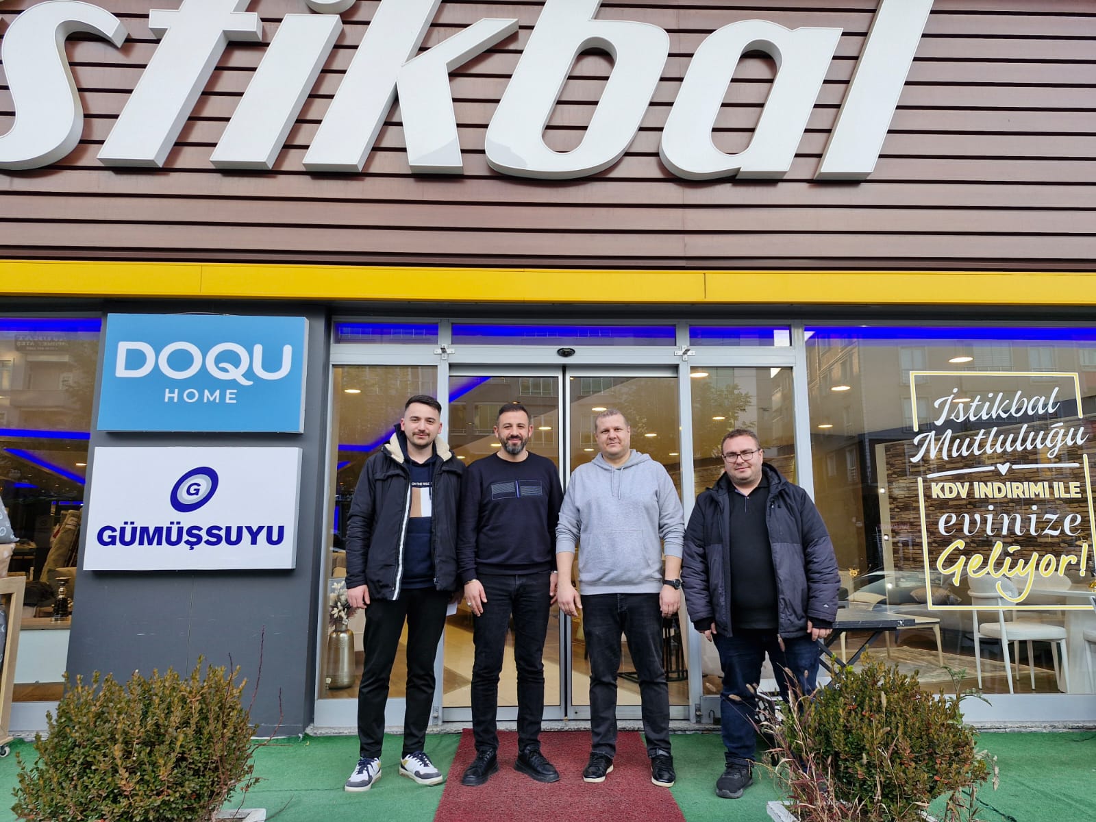 Tosya Meslek Yüksekokulu Yönetimi Tosya Ticaret ve Sanayi Odası Yönetim Kurulu Başkanı Mehmet Salih TEKELİ’yi Ziyaret Etti.