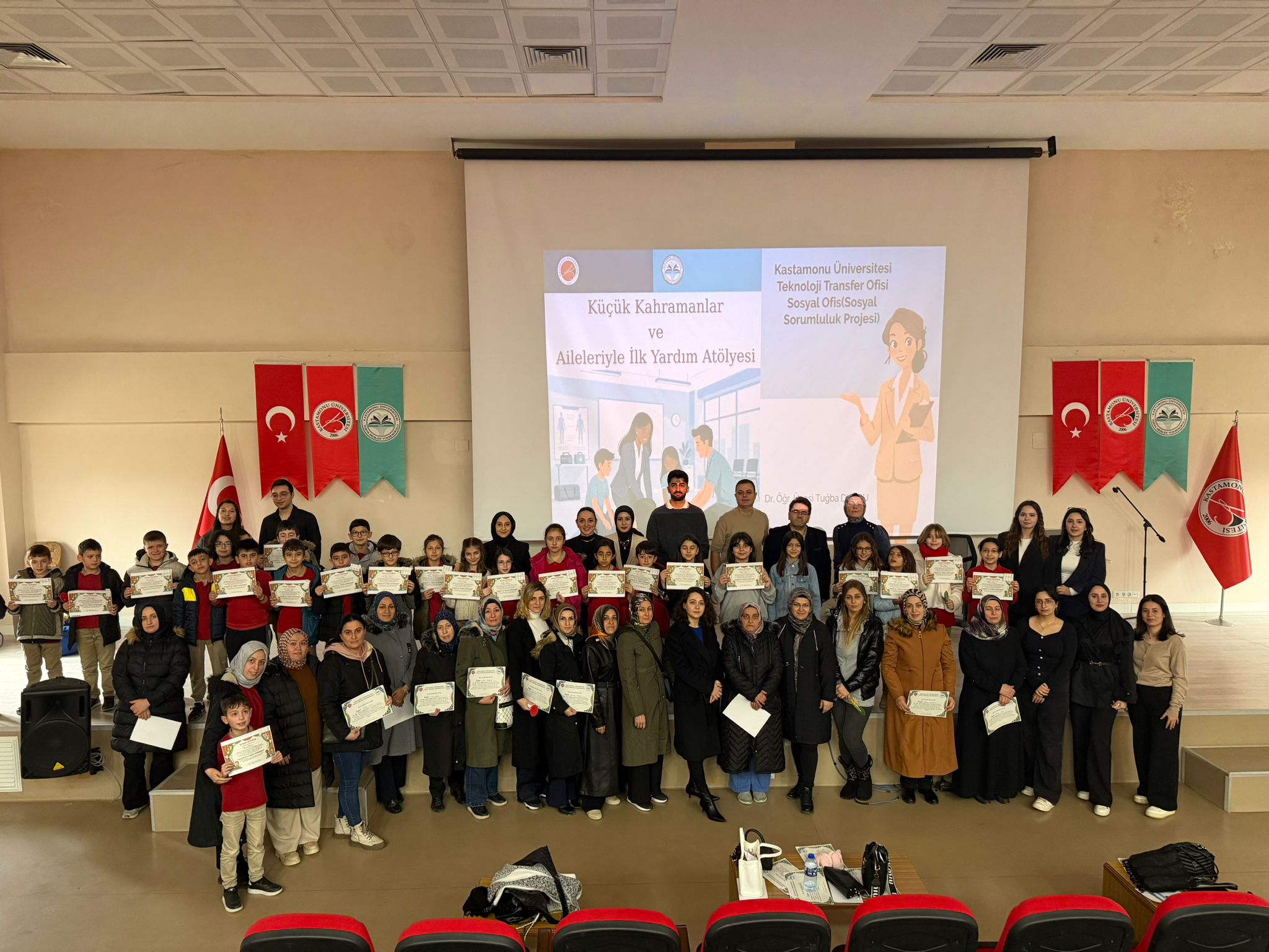 Yüksekokulumuzda “Küçük Kahramanlar ve Aileleriyle İlk Yardım Atölyesi” Projesi Gerçekleştirildi