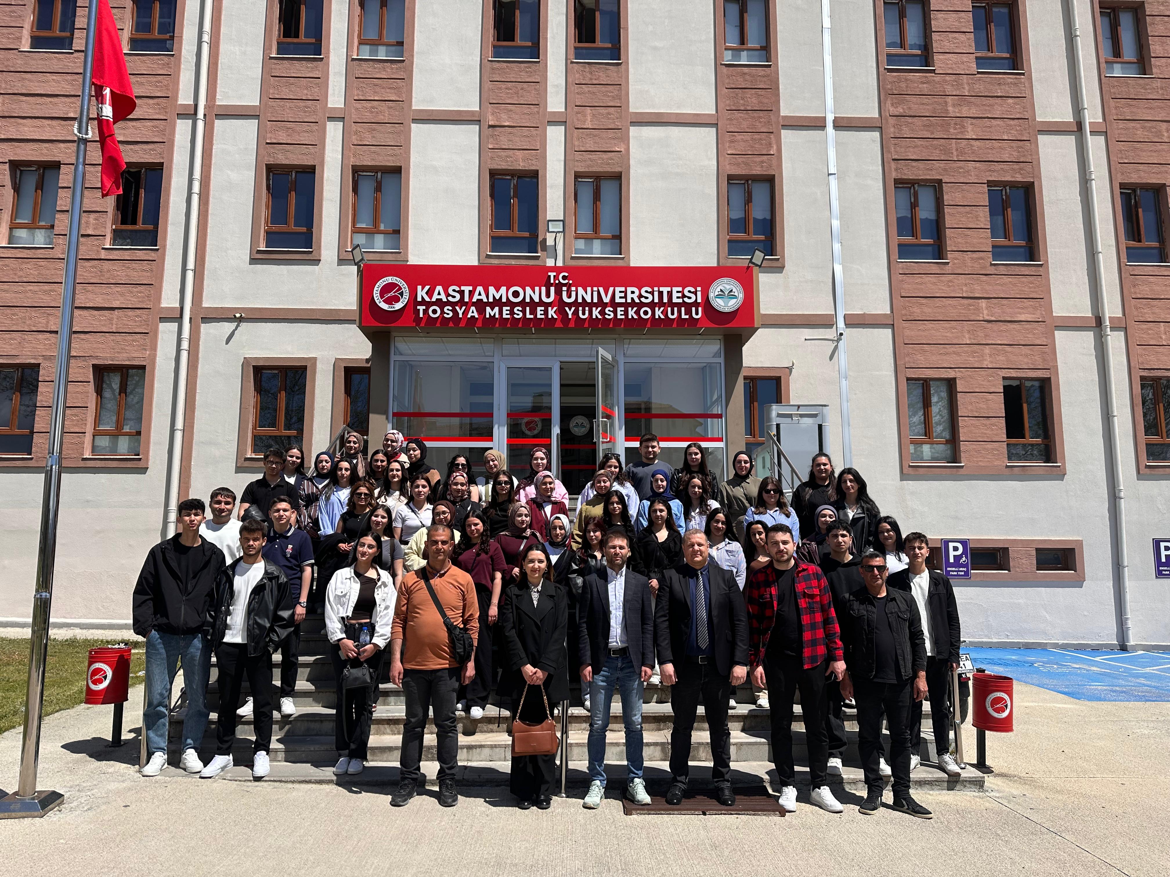 Devrekani TOBB MYO akademisyenleri ve öğrencileri Meslek Yüksekokulumuzu Ziyaret Etti.
