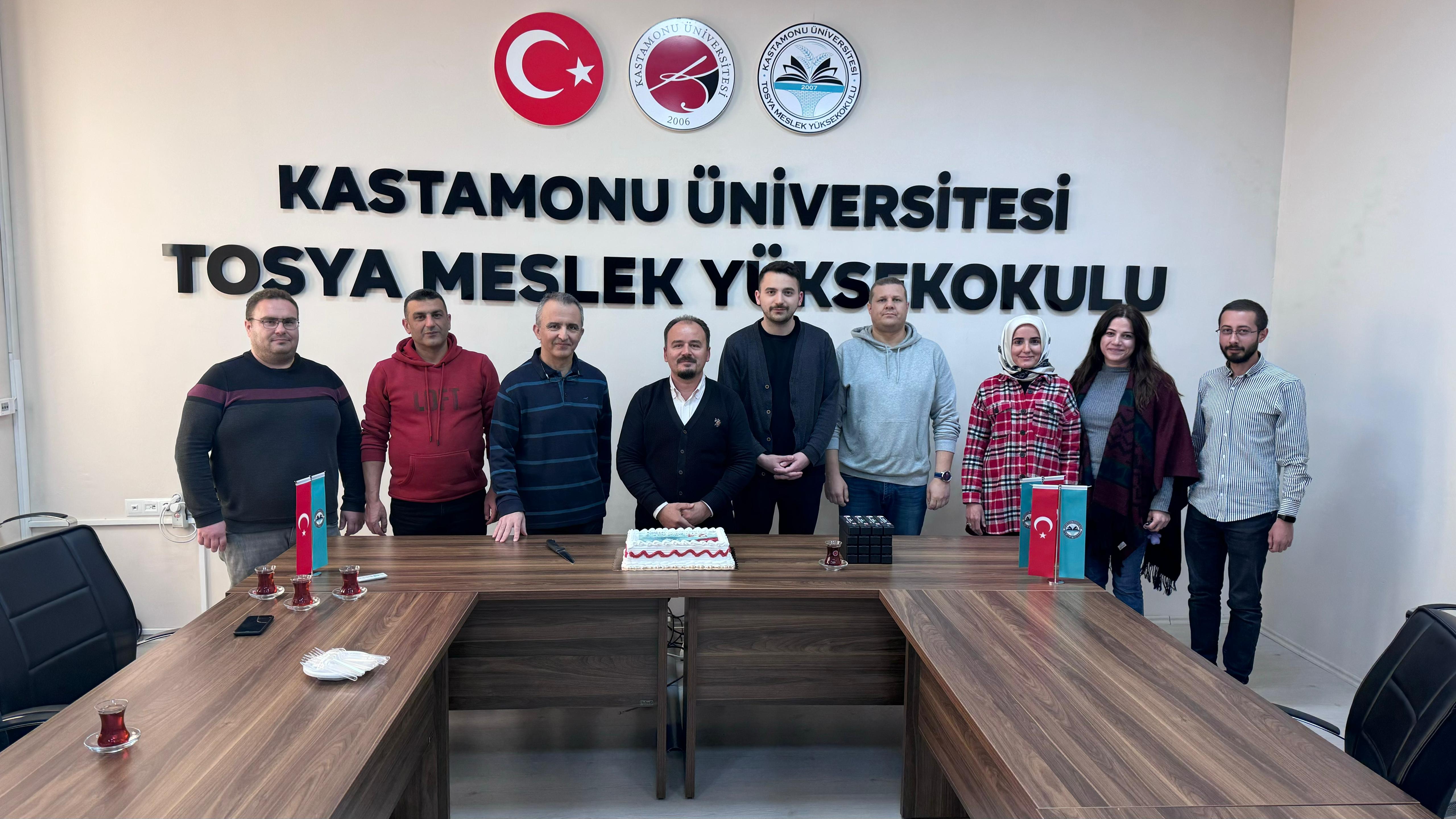 Tosya Belediye Başkanı Sayın Volkan Kavaklıgil Yüksekokulumuz Akademik Personelinin Öğretmenler Günü'nü Kutladı