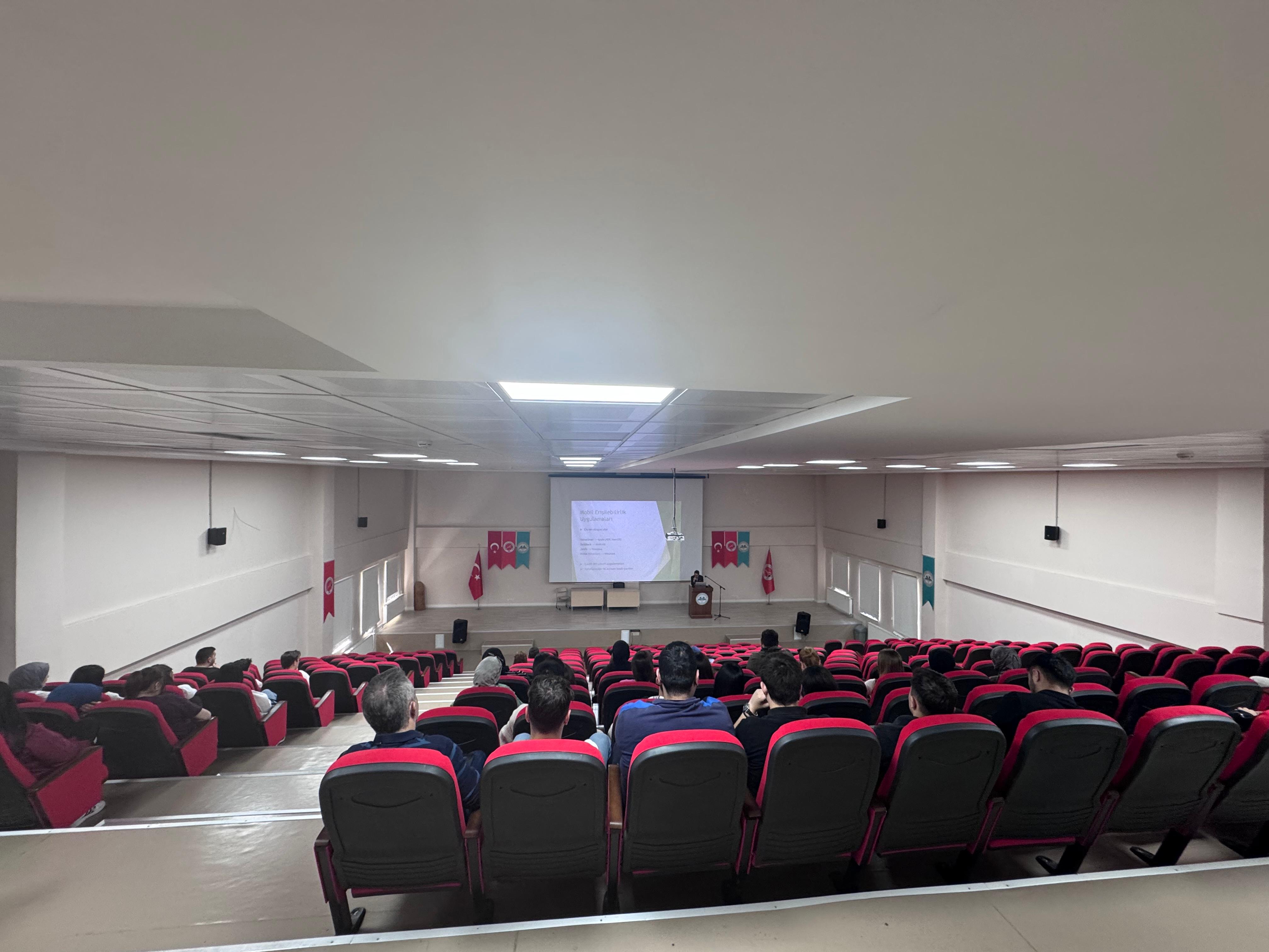 Meslek Yüksekokulumuzda Engelli Bireyler İçin Akıllı Cihaz Kullanımı Semineri Düzenlendi