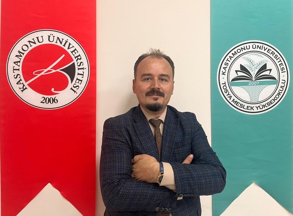 DR. ÖĞR. ÜYESİ MEHMET KARAMANOĞLU