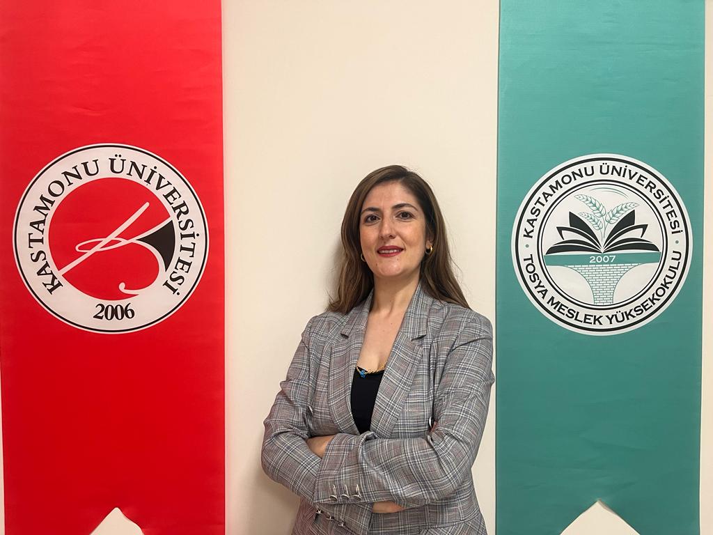 DR. ÖĞR. ÜYESİ AYŞE ÖZDEMİR
