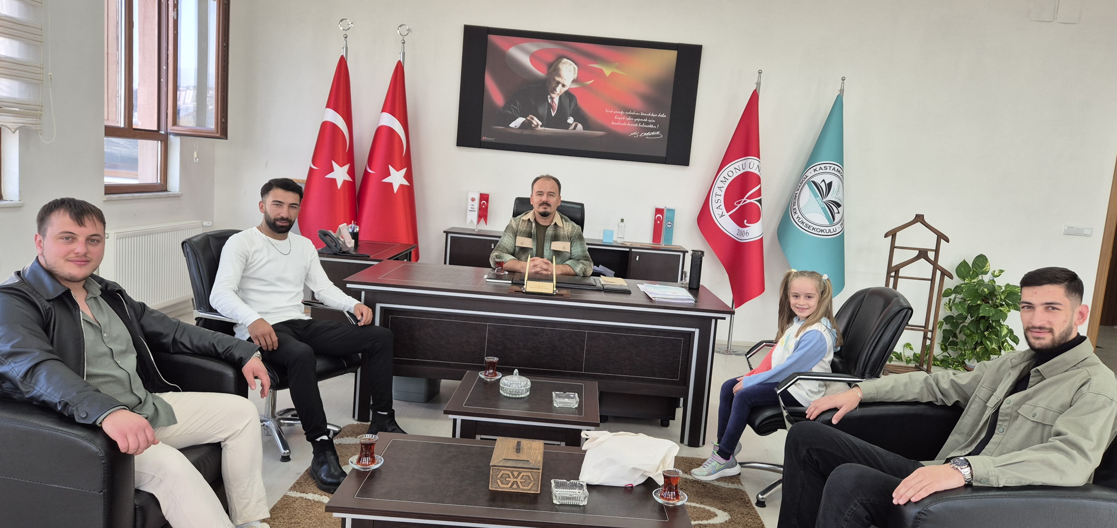 Yüksekokulumuzda Çay Sohbetleri Devam Ediyor